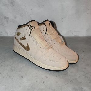 Air Jordan Sneakers in Cream and Black